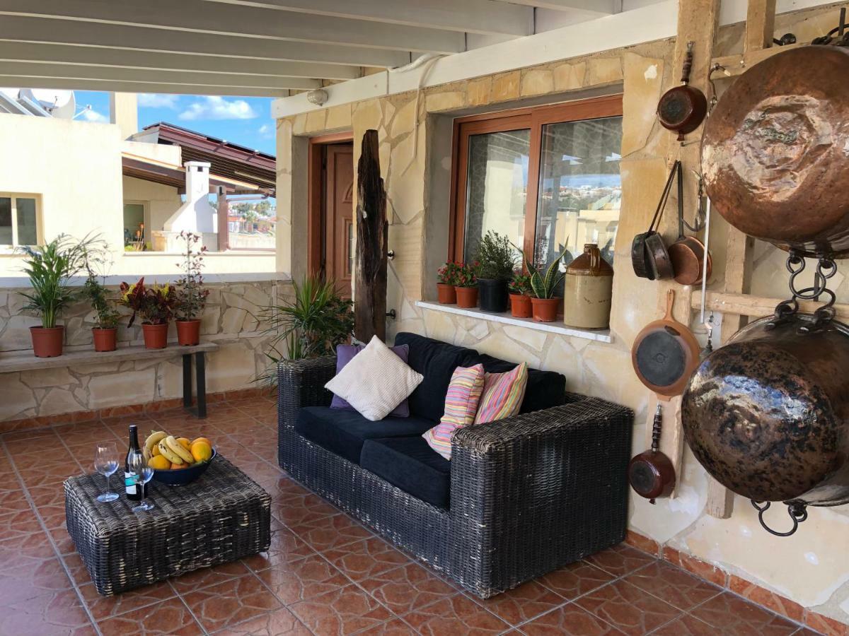 Mp Cozy Apartment Near The Sea Paphos Kültér fotó