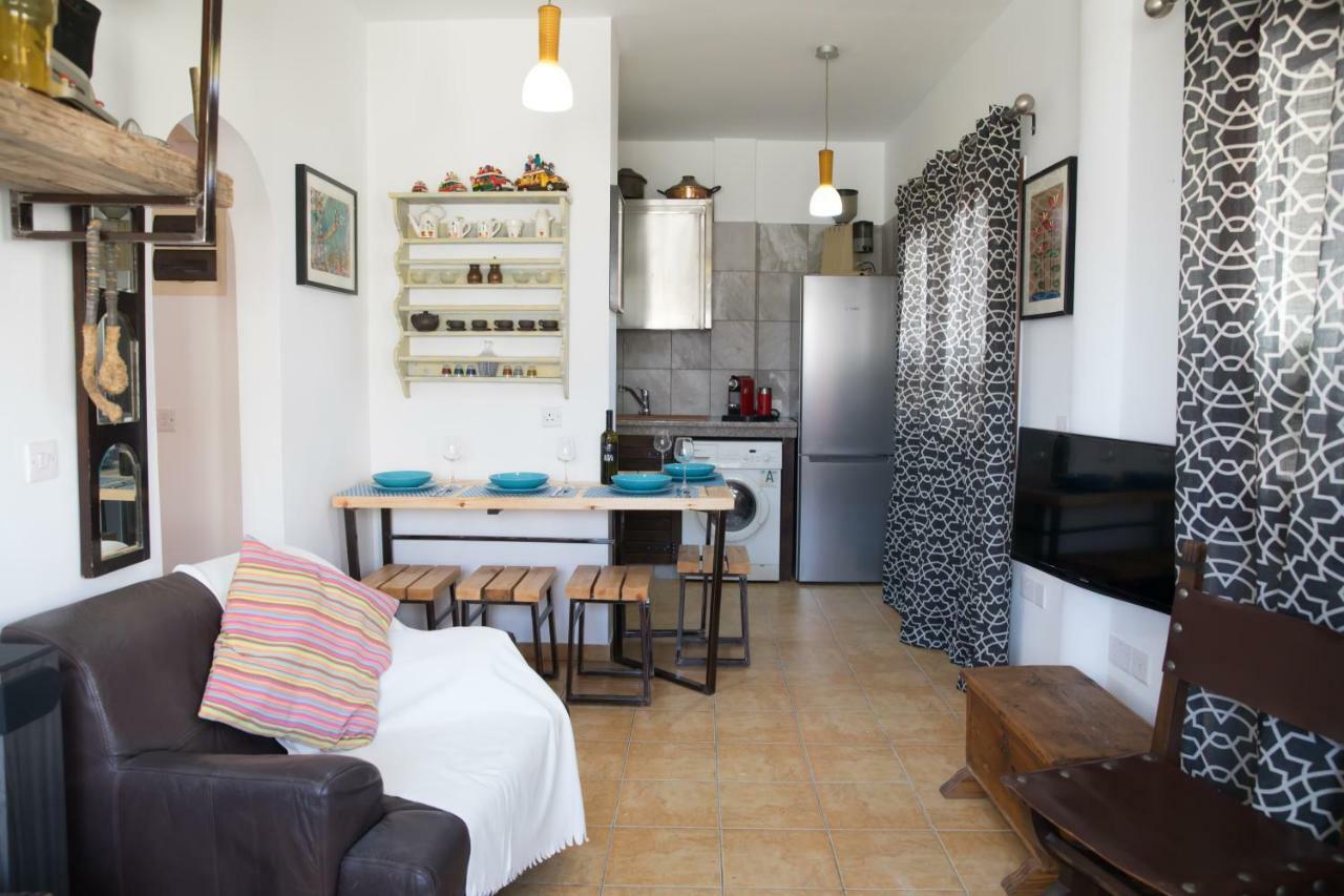 Mp Cozy Apartment Near The Sea Paphos Kültér fotó