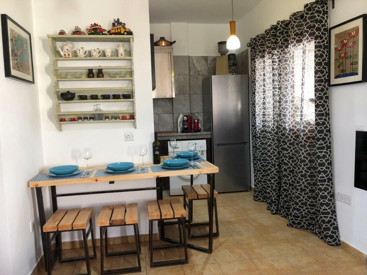 Mp Cozy Apartment Near The Sea Paphos Kültér fotó